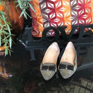 Vince Camuto flats